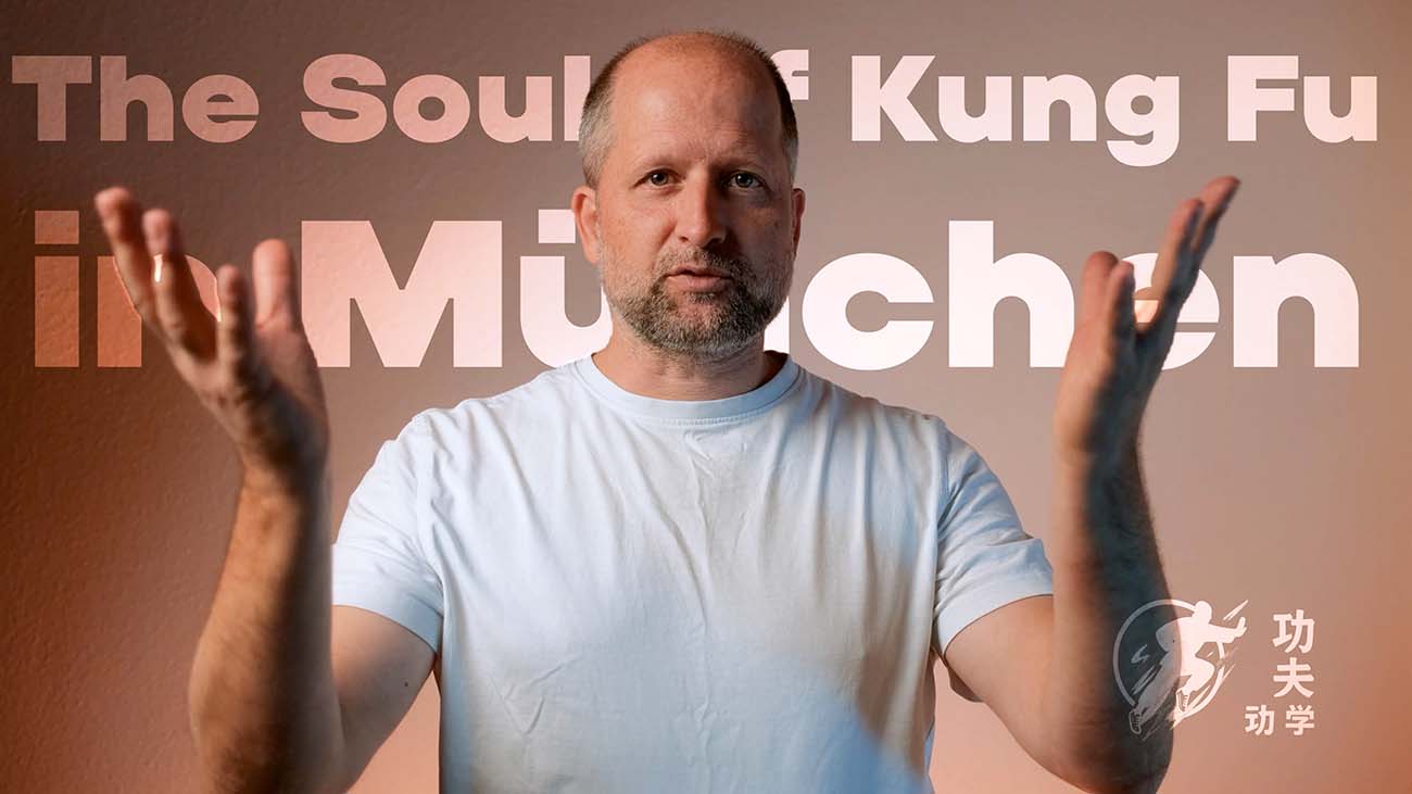 Christian Weidl stellt die Präsenzkurse vor